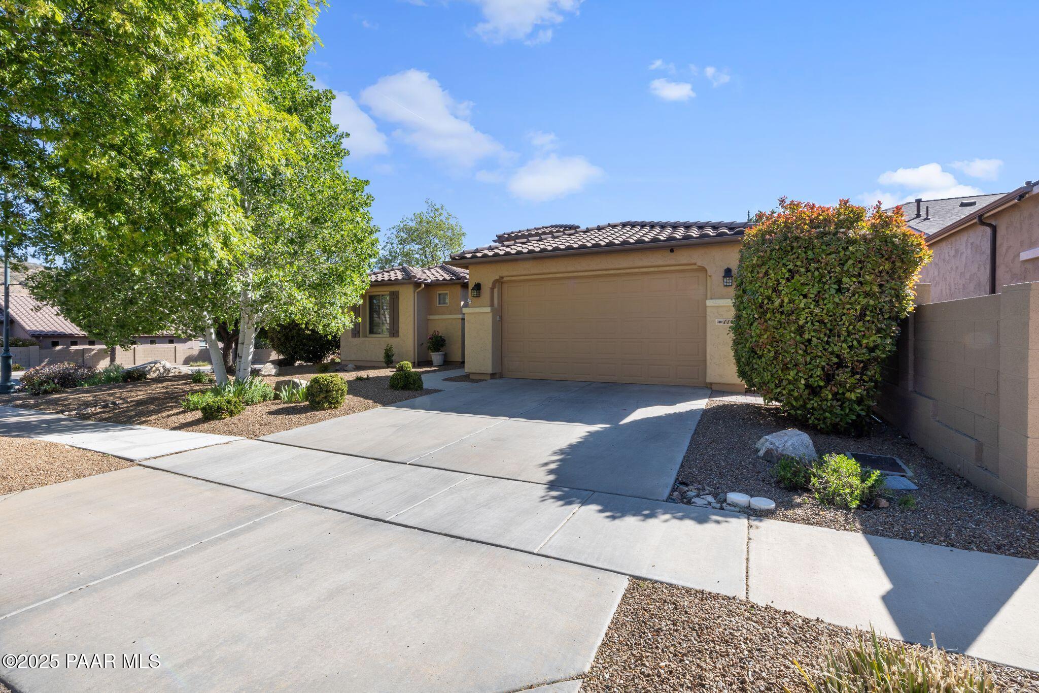 1109 N Half Hitch Road