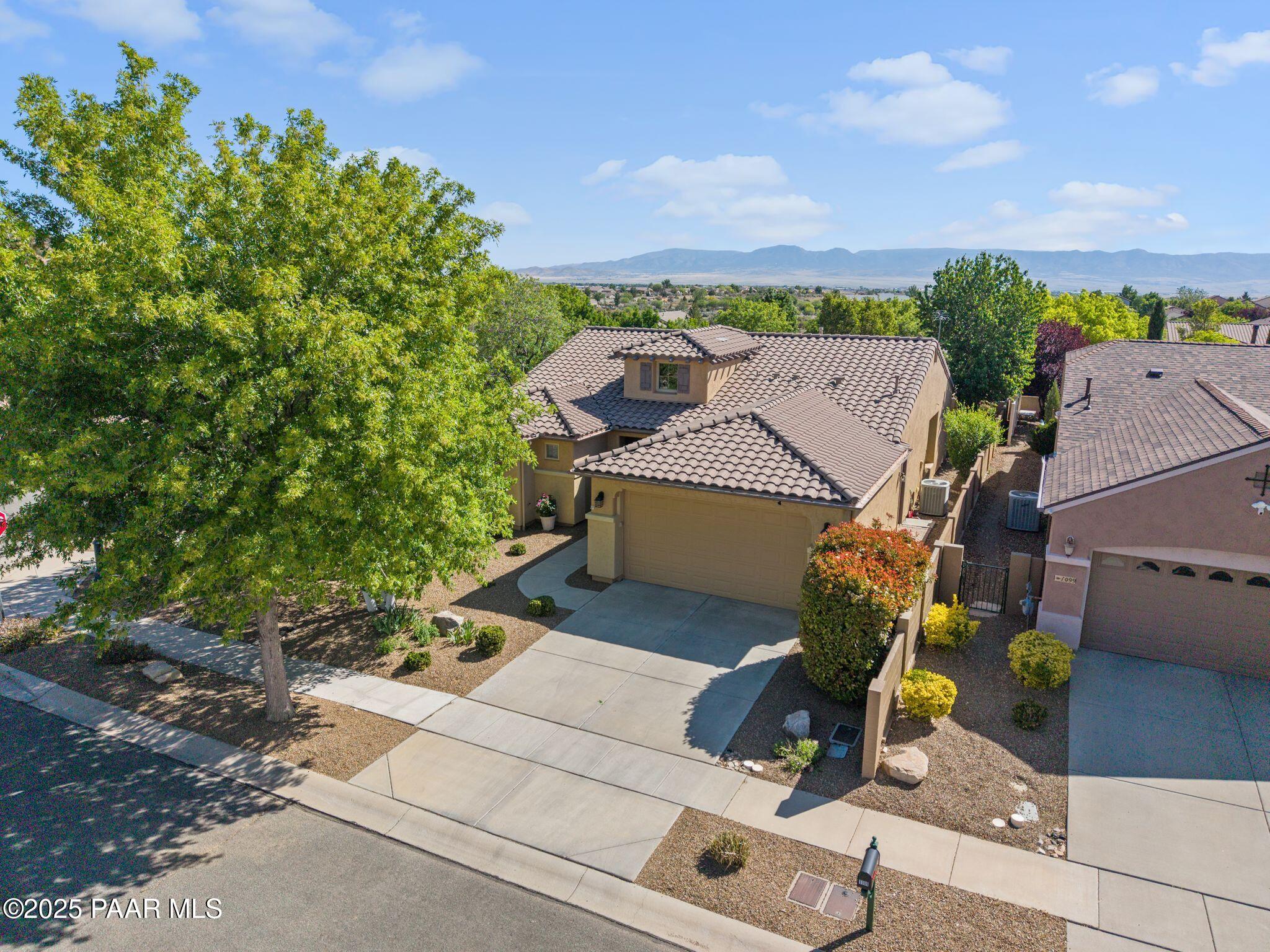 1109 N Half Hitch Road