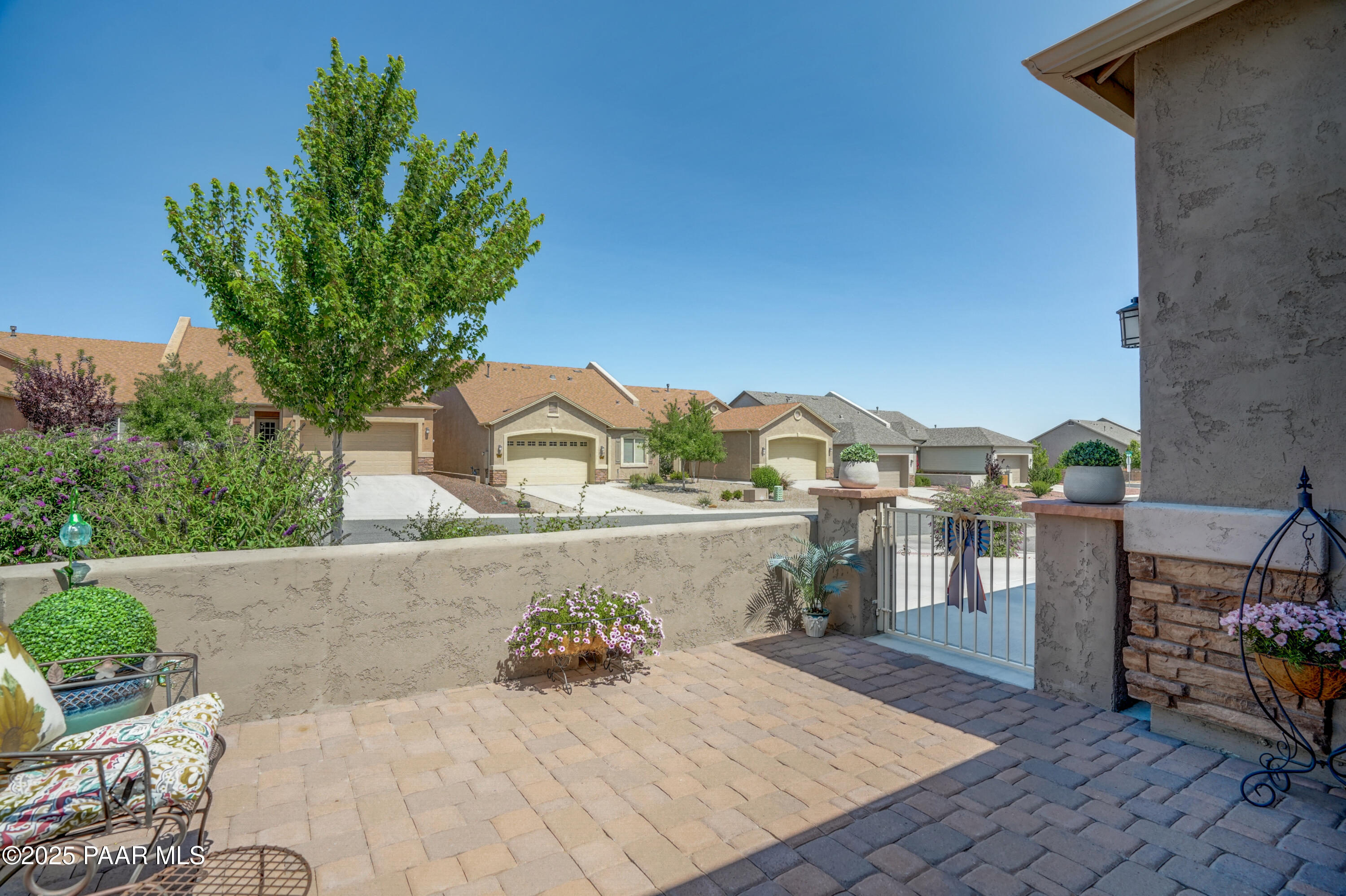 5549 N Brinson Lane
