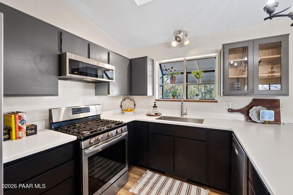 Photo of 7500 E Paseo Dulce, Prescott Valley, AZ 86314 (MLS # 1078775)