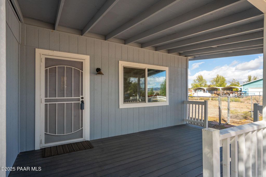 Photo of 280 S Antelope Drive, Dewey-Humboldt, AZ 86327 (MLS # 1077210)