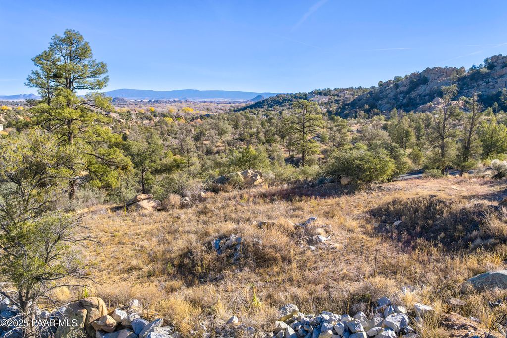 Photo of 2720 N Country Park Drive, Prescott, AZ 86305 (MLS # 1078344)