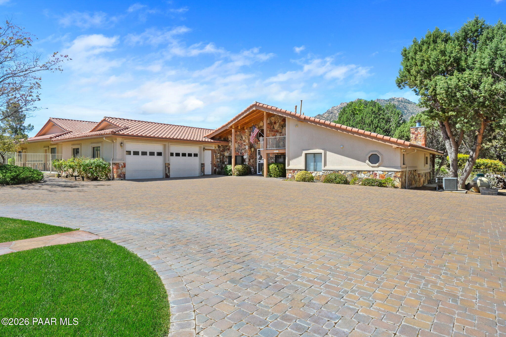 7310 N Old Cornfield Lane