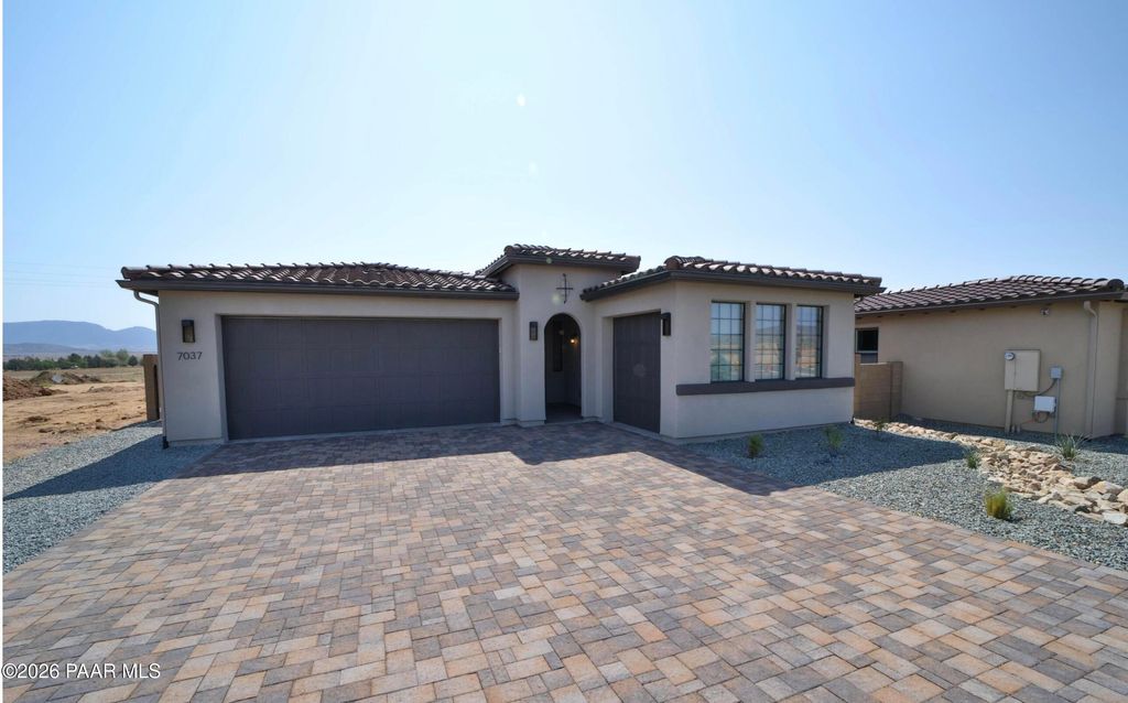 Photo of 7037 Robin Nest Court, Prescott Valley, AZ 86315 (MLS # 1081588)