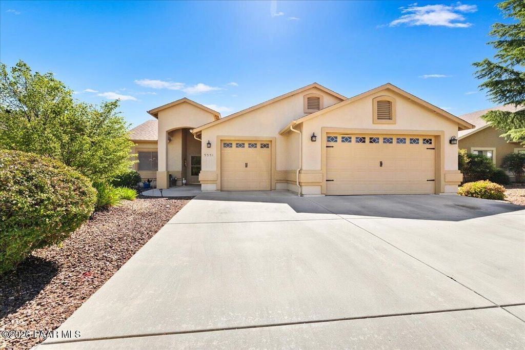 Photo of 5551 N Ardmore Avenue, Prescott Valley, AZ 86314 (MLS # 1082245)