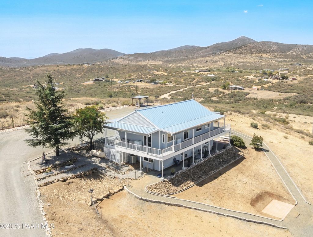 Photo of 17775 E Rocking J Lane, Dewey-Humboldt, AZ 86327 (MLS # 1076671)