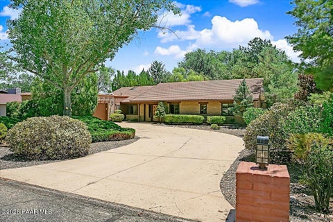 Photo of 1 Walking Diamond Drive, Prescott, AZ 86301 (MLS # 1083879)