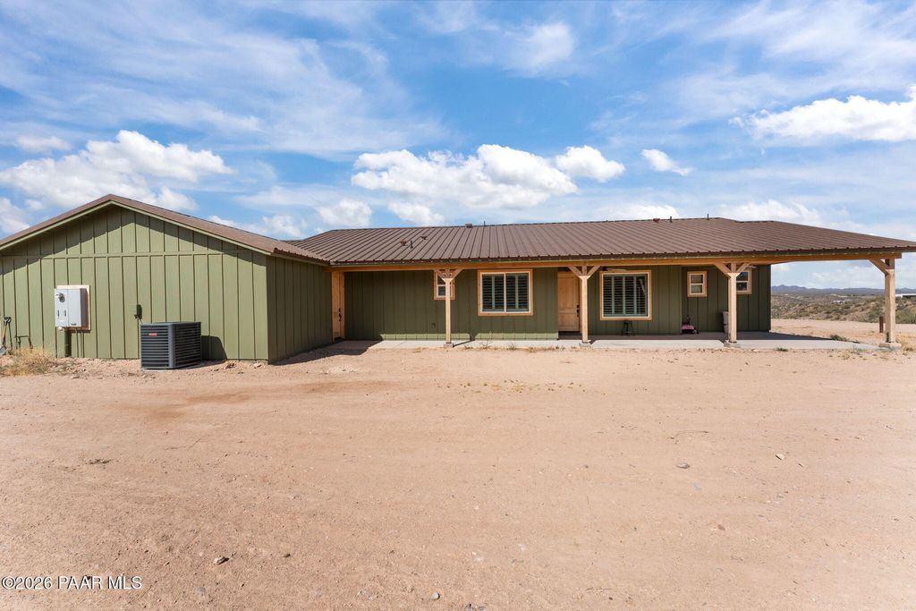 Photo of 1755 W Grantham Ranch Road, Wickenburg, AZ 85390 (MLS # 1082824)