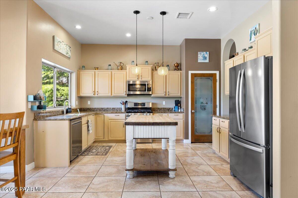 104 W Soaring Avenue