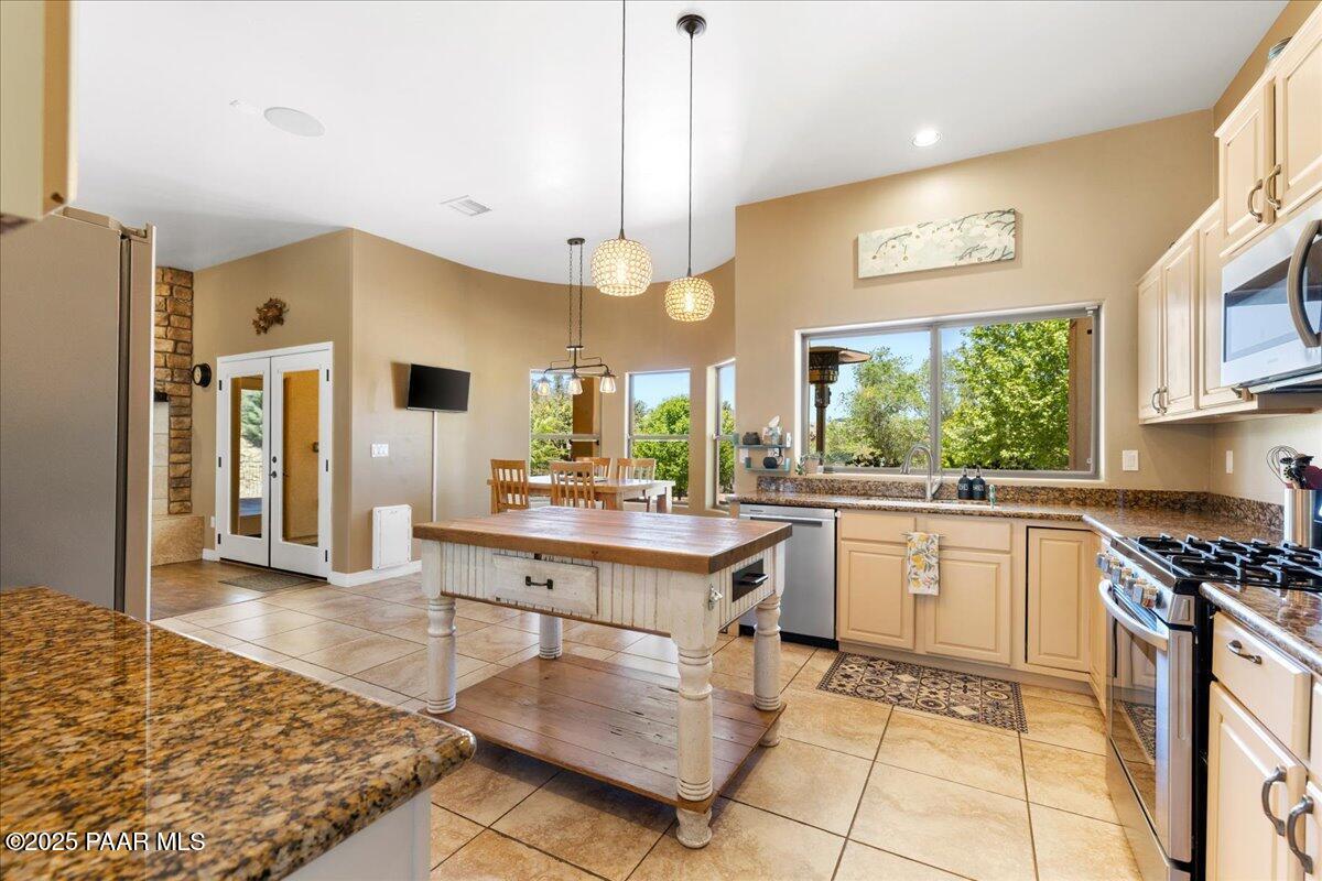 104 W Soaring Avenue