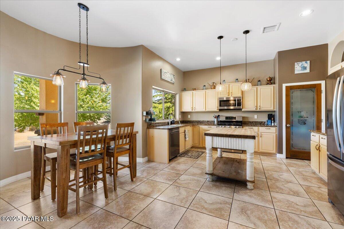 104 W Soaring Avenue