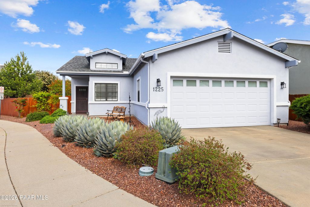 Photo of 1225 Gardenia Lane, Prescott, AZ 86305 (MLS # 1081265)