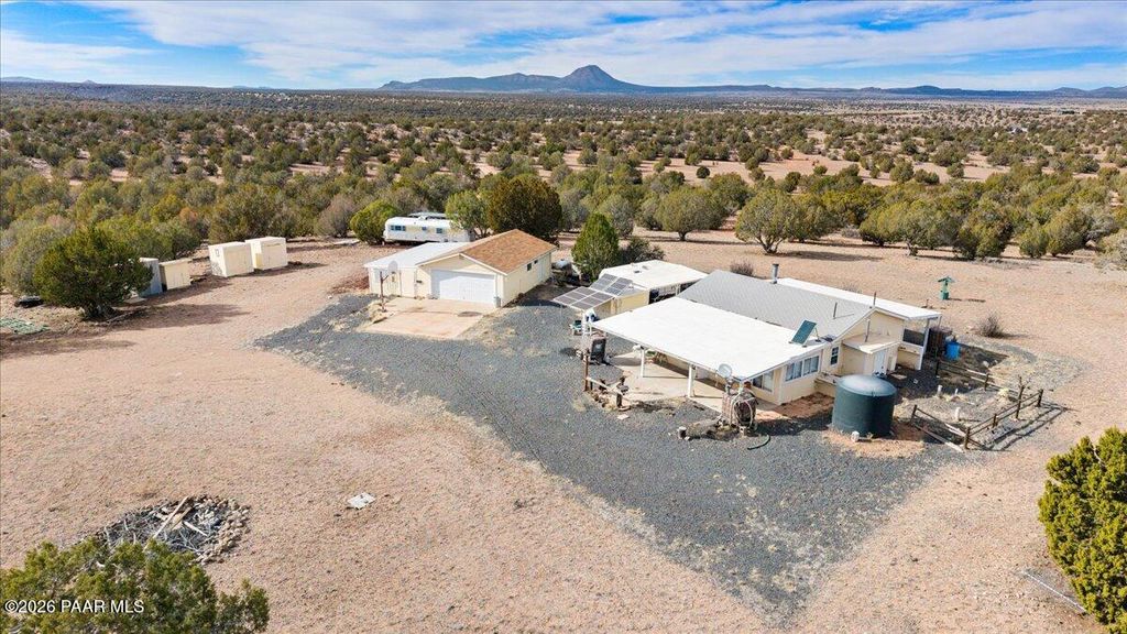 Photo of 44044 N Haywire Road, Ash Fork, AZ 86320 (MLS # 1078880)