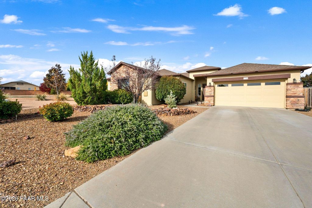 Photo of 7710 E Day Break Circle, Prescott Valley, AZ 86315 (MLS # 1078543)