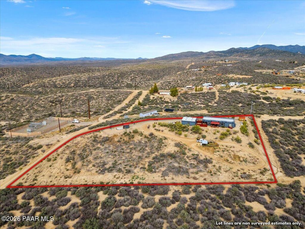 Photo of 8475 W Red Rock Road, Kirkland, AZ 86332 (MLS # 1079074)