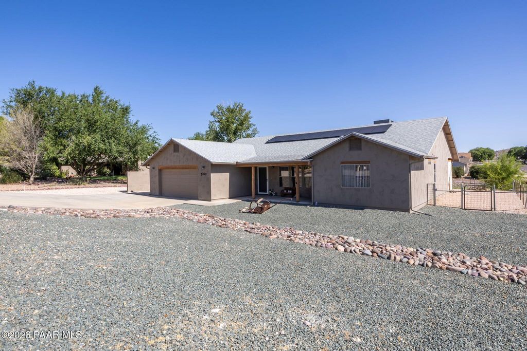 Photo of 2300 W Gambels Ridge Drive, Chino Valley, AZ 86323 (MLS # 1083615)