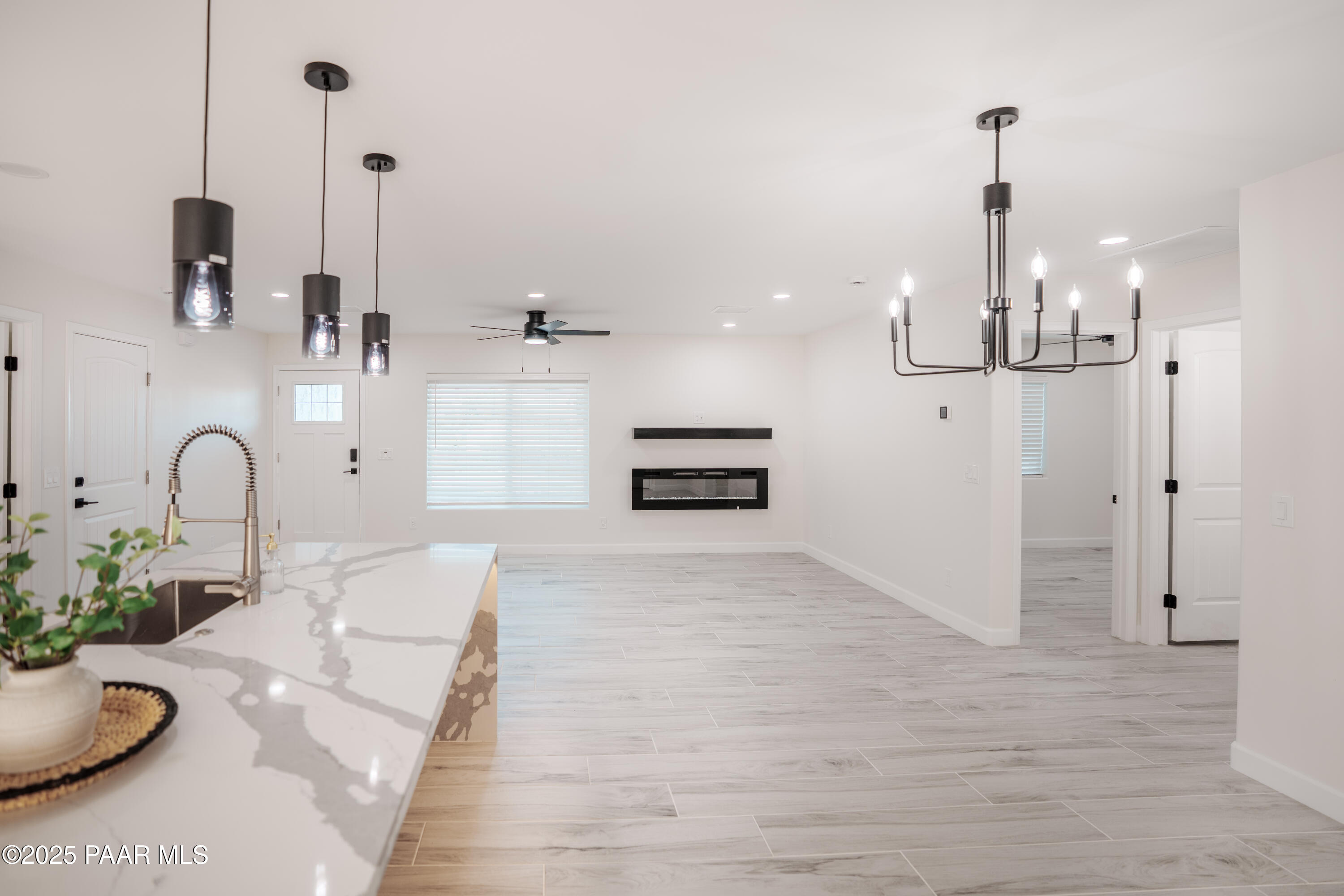 16494 S White Rock Lane