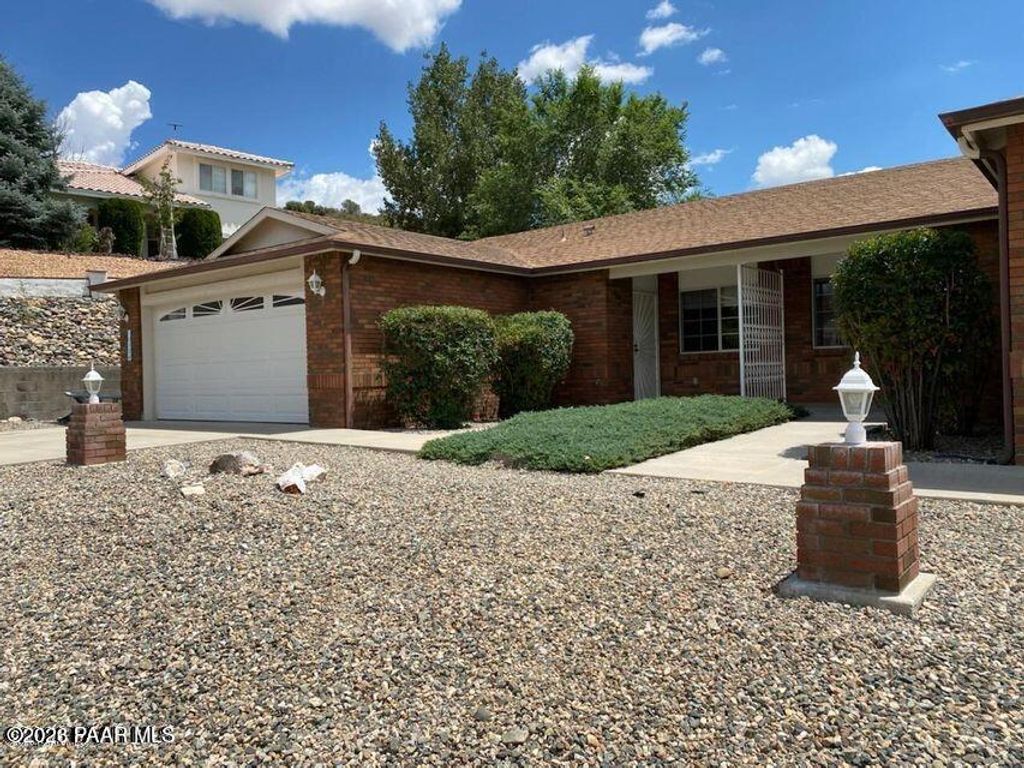 Photo of 1273 N Barzona Avenue #B, Dewey-Humboldt, AZ 86327 (MLS # 1078896)