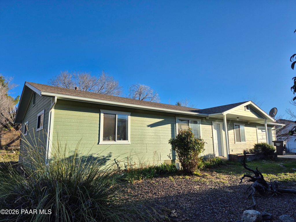 Photo of 5301 N Robert Road, Prescott Valley, AZ 86314 (MLS # 1079761)