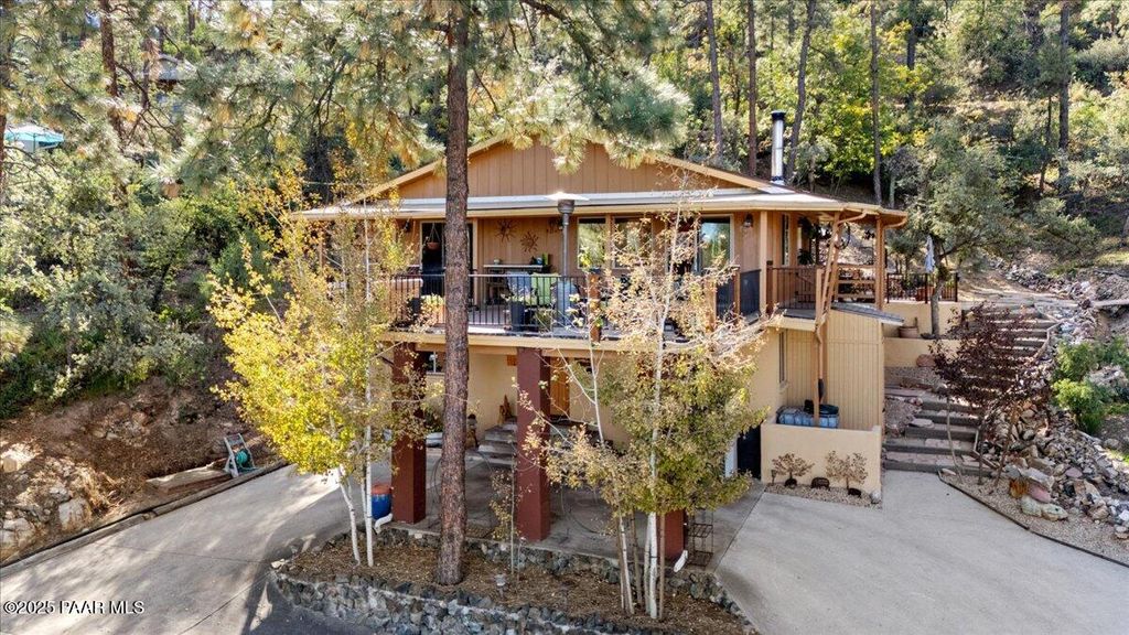 Photo of 1219 S Hopi Drive, Prescott, AZ 86303 (MLS # 1077580)