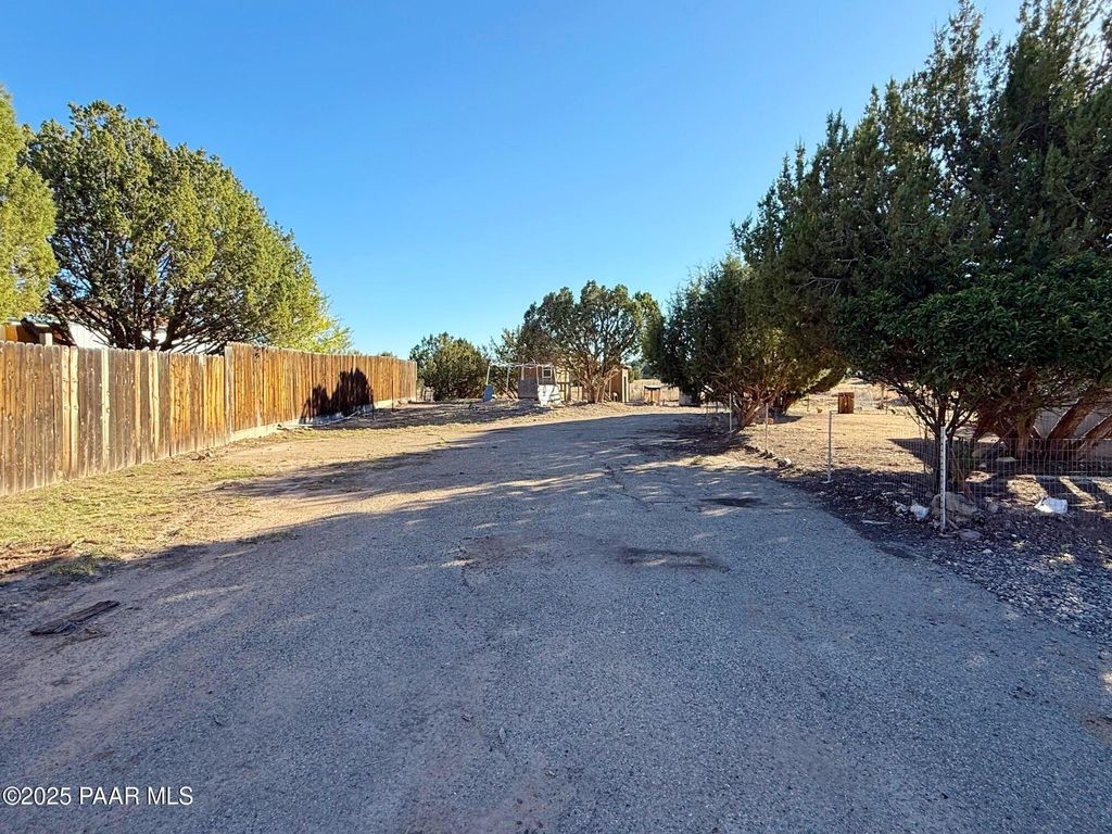Photo of 3847 N Yuma Drive, Chino Valley, AZ 86323 (MLS # 1077585)