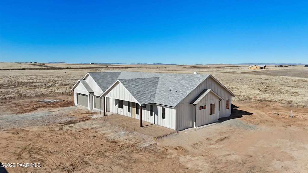 Photo of 6424 E Copperfield Drive, Prescott Valley, AZ 86315 (MLS # 1078410)