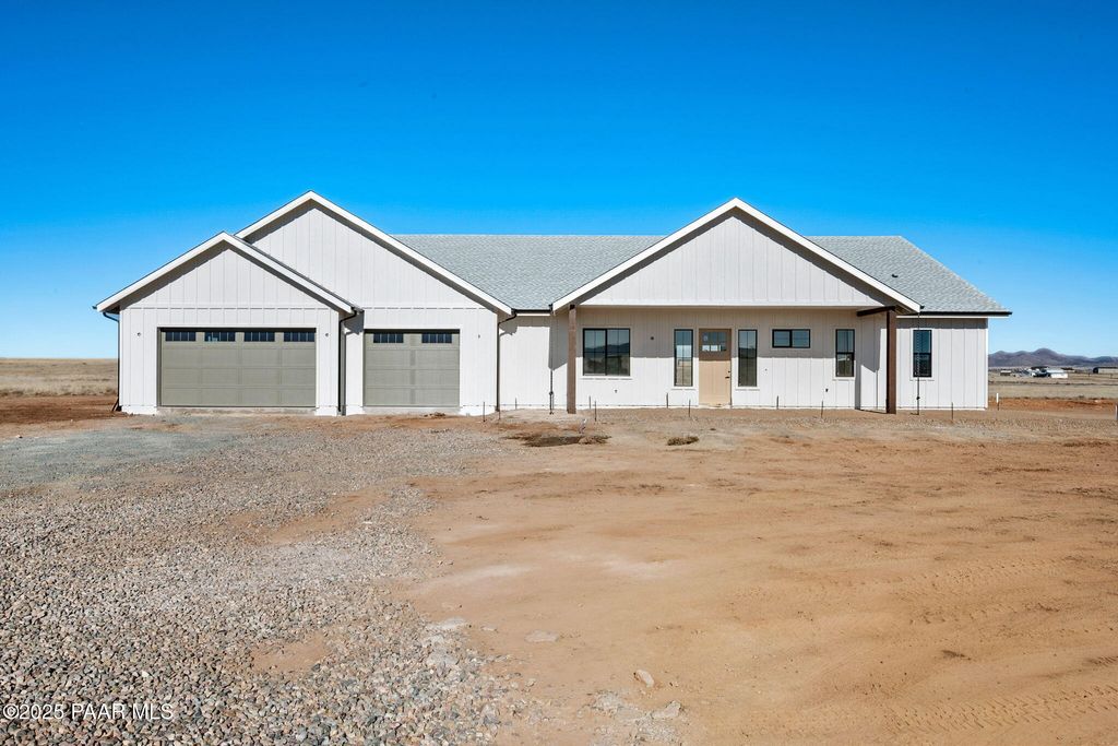 Photo of 6424 E Copperfield Drive, Prescott Valley, AZ 86315 (MLS # 1078410)