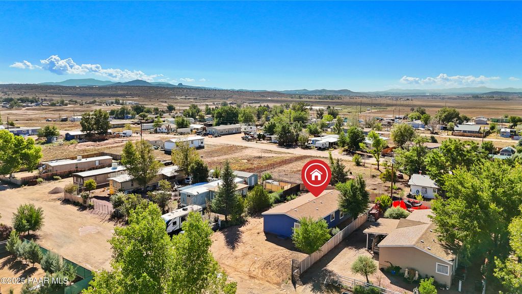 Photo of 369 Granada Drive, Paulden, AZ 86334 (MLS # 1076840)