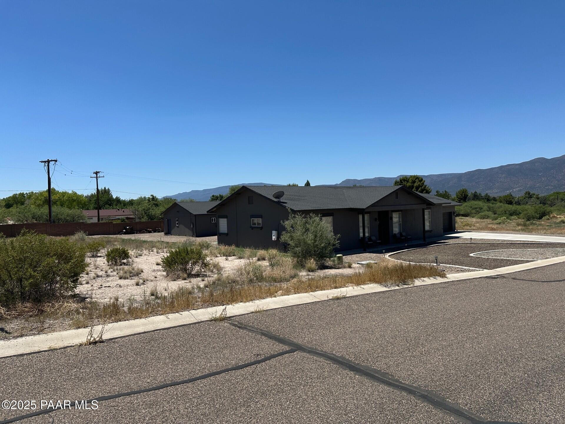 3729 E Preserve Drive