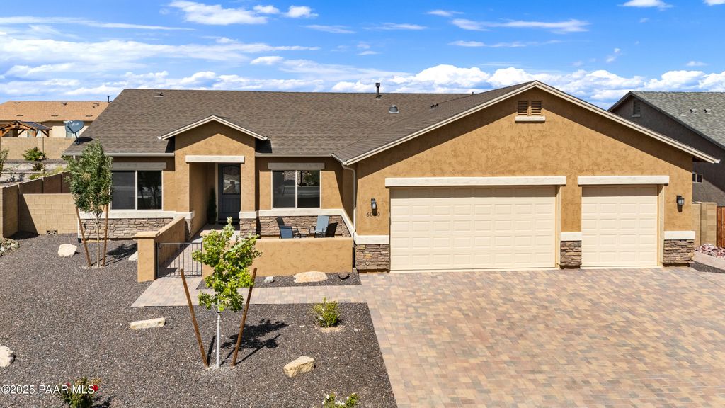 Photo of 6090 E Shetland Way, Prescott Valley, AZ 86314 (MLS # 1076764)