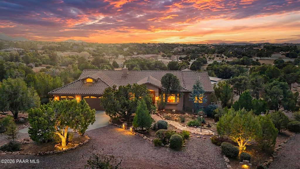 Photo of 13832 N Spotted Eagle Drive, Prescott, AZ 86305 (MLS # 1079806)