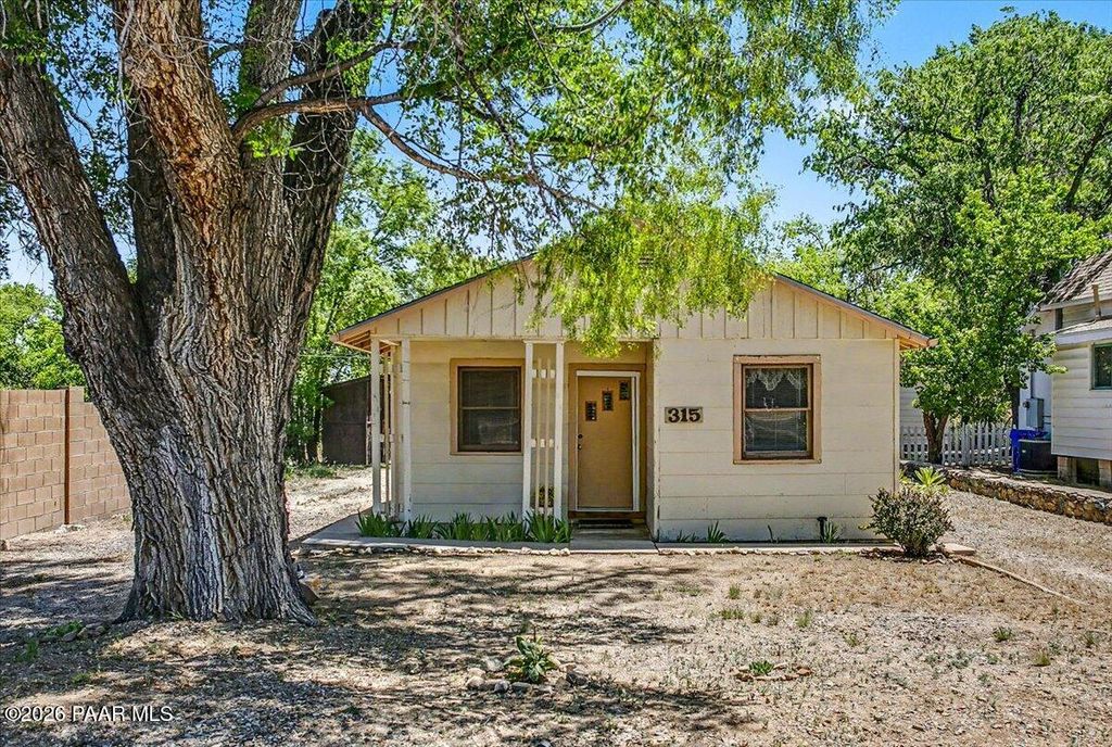 Photo of 315 Garden Street, Prescott, AZ 86305 (MLS # 1082146)