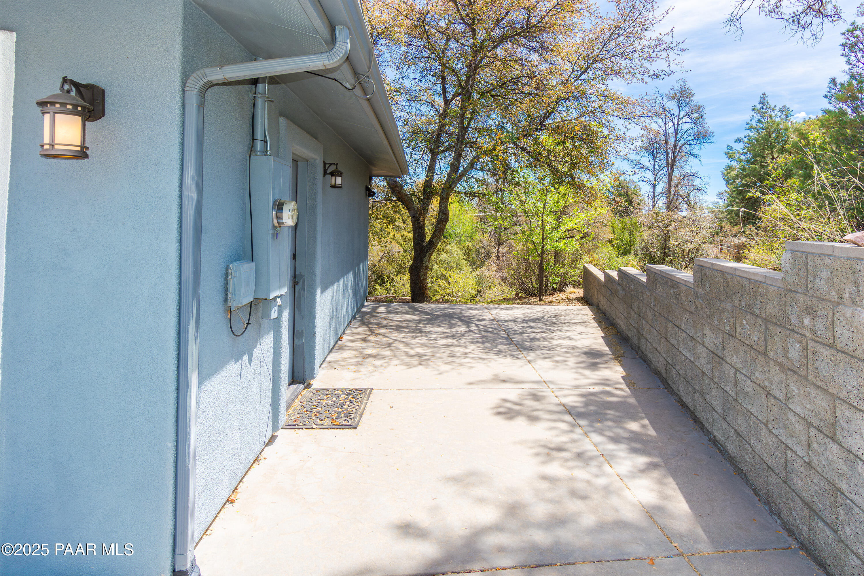 2405 Country Park Drive