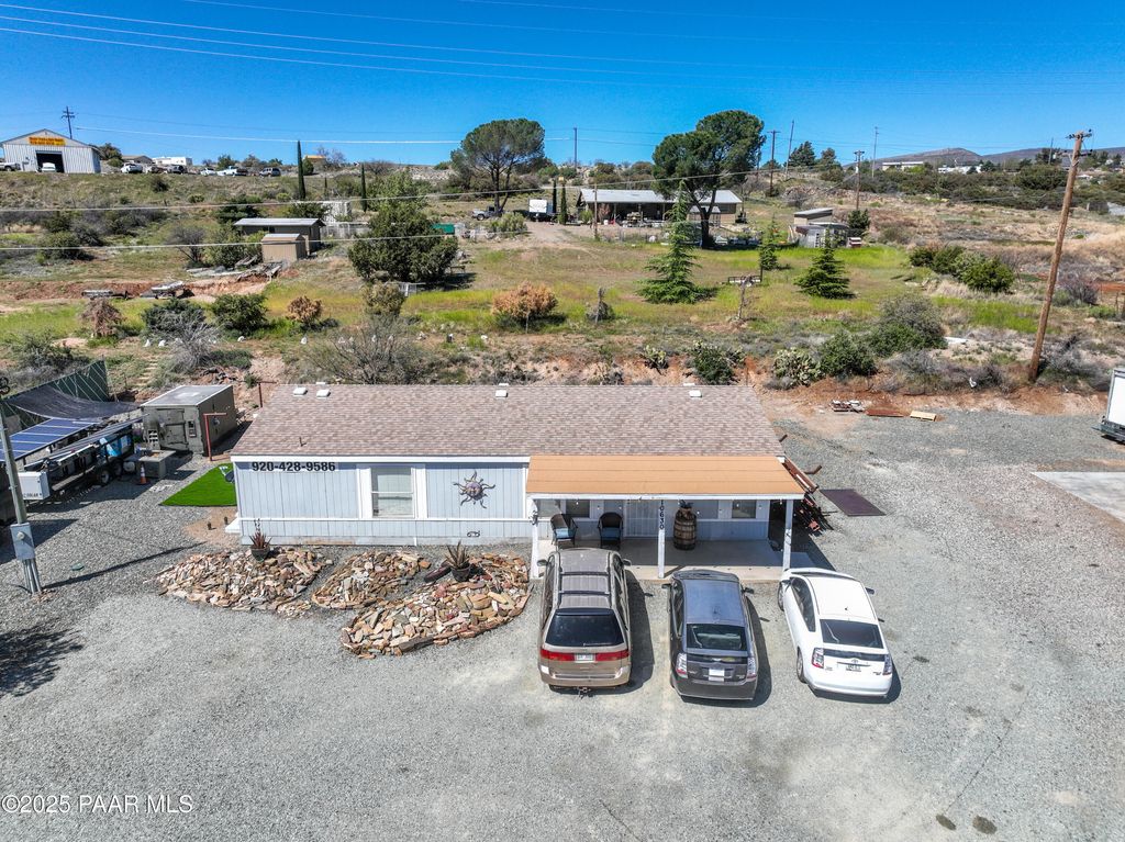 Photo of 10630 S State Route 69, Mayer, AZ 86333 (MLS # 1078414)