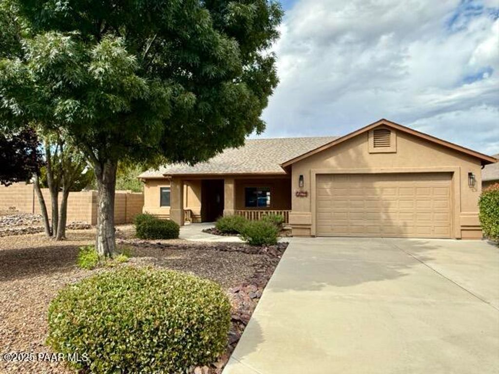 Photo of 5674 N Blanton Drive, Prescott Valley, AZ 86314 (MLS # 1077081)