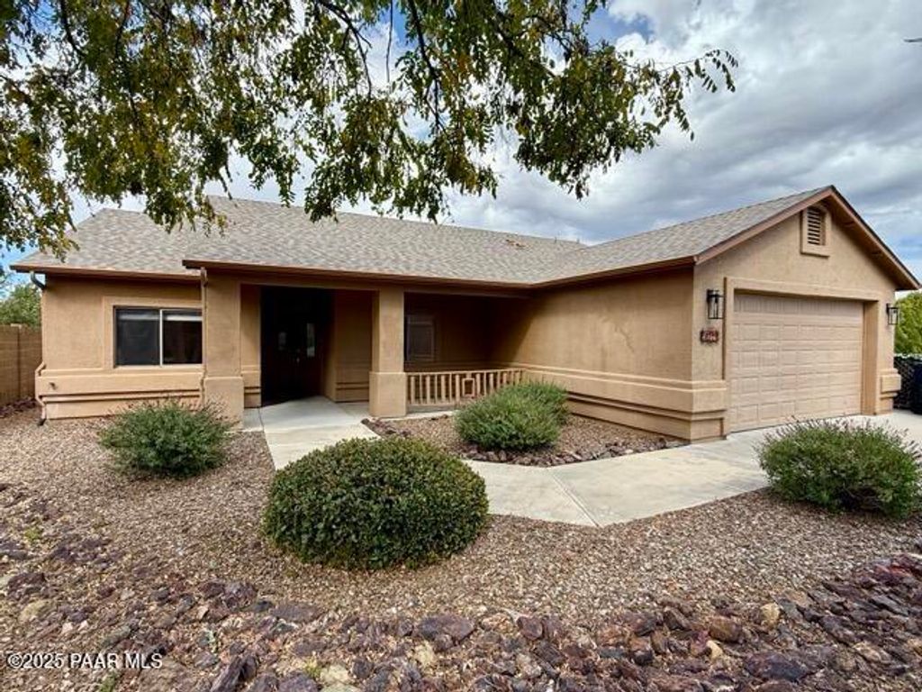 Photo of 5674 N Blanton Drive, Prescott Valley, AZ 86314 (MLS # 1077081)