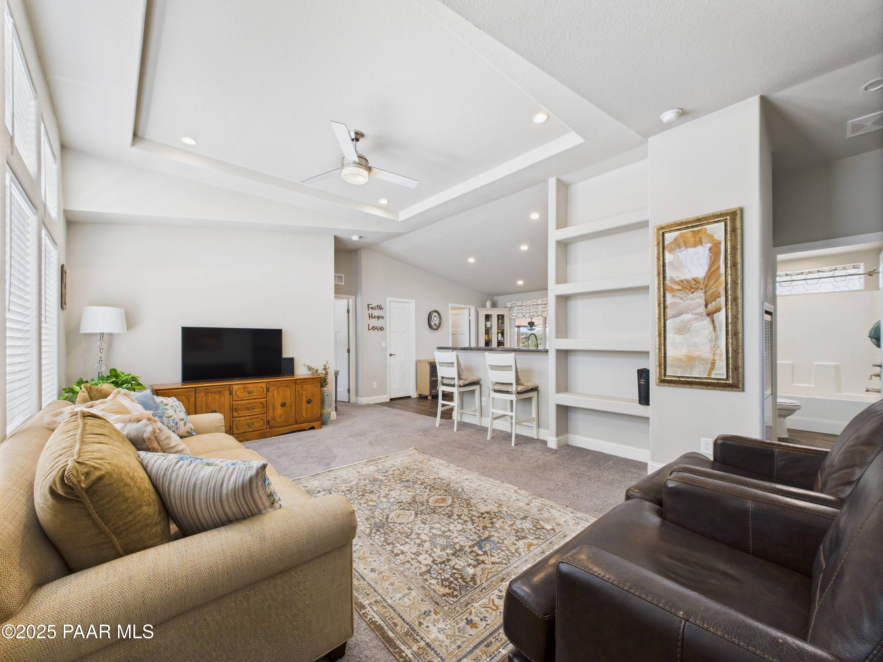 2215 N Smoki Trail