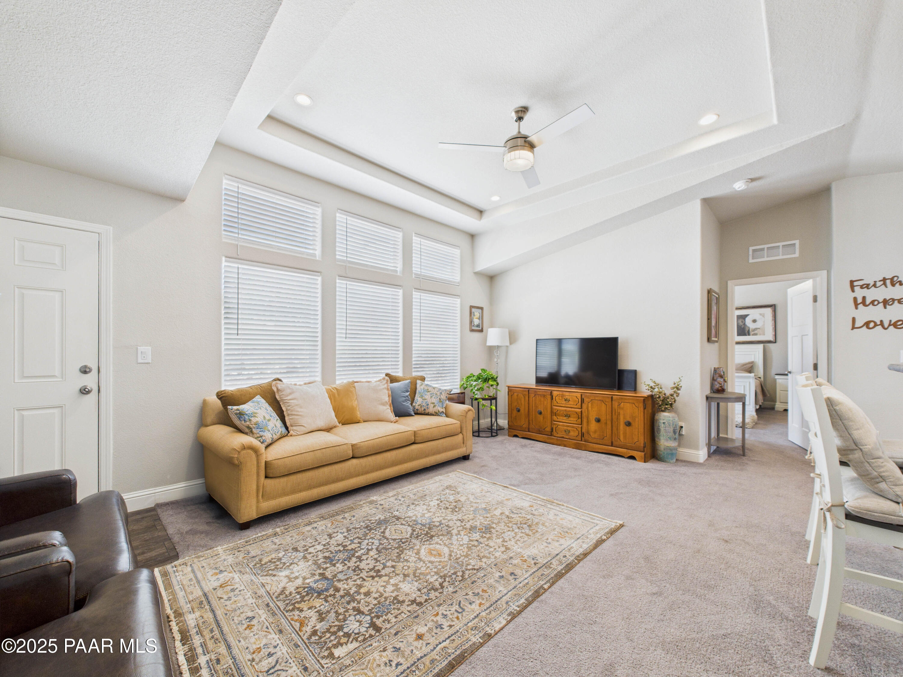 2215 N Smoki Trail