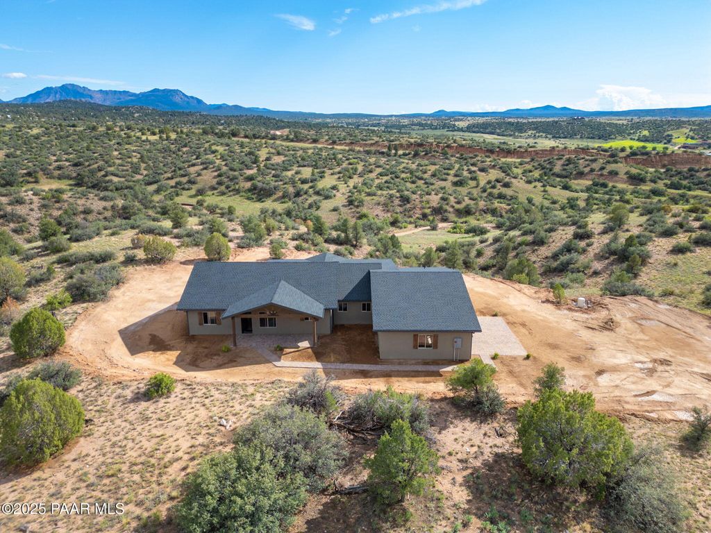 Photo of 7495 N Santa Maria Vis, Prescott, AZ 86305 (MLS # 1077419)