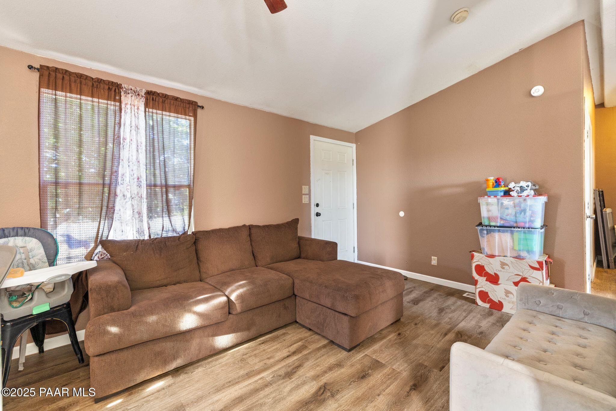 17068 E Lakeview Drive