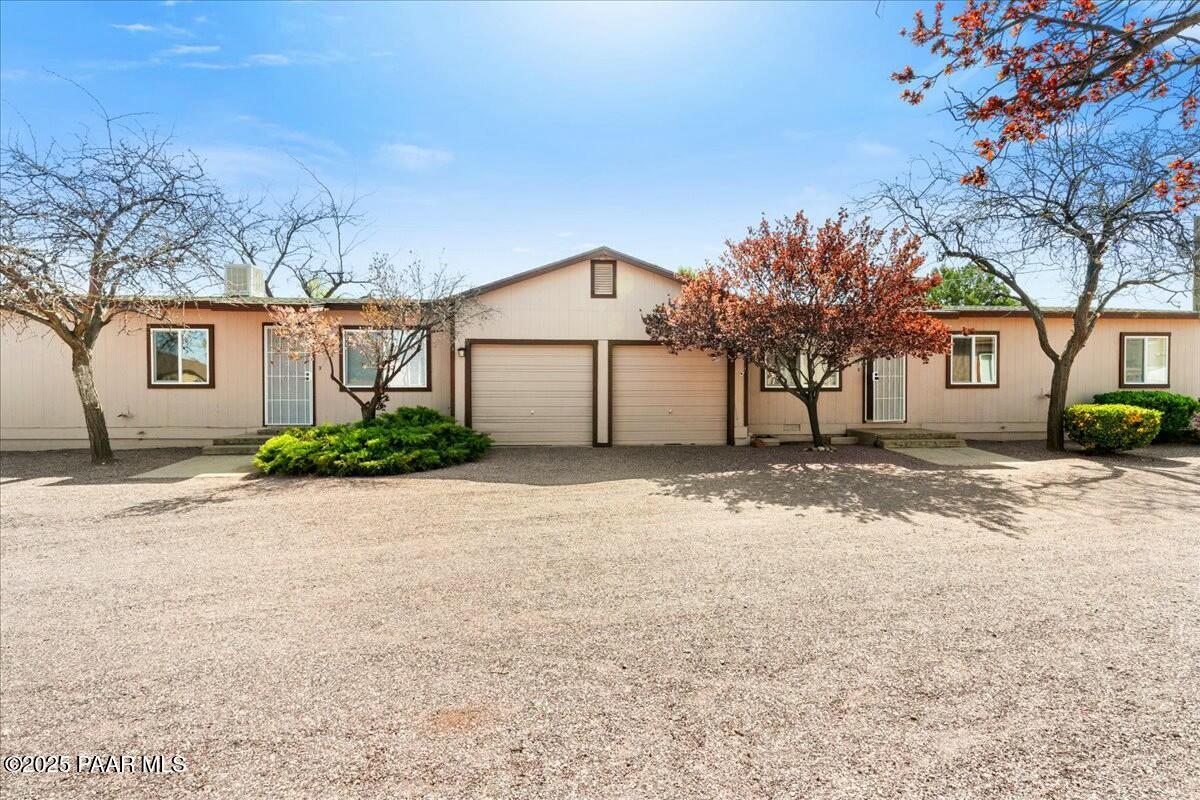 8849 Len Court