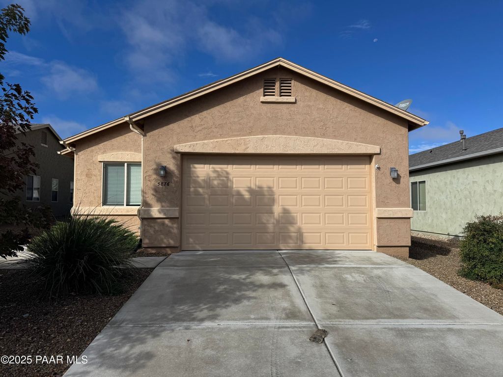 Photo of 5876 N Elton Place, Prescott Valley, AZ 86314 (MLS # 1077089)