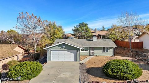 Photo of 3111 Table Lands Road, Prescott, AZ 86301 (MLS # 1078025)