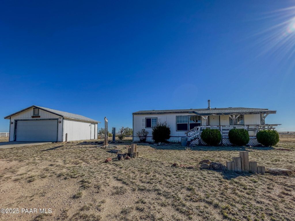 Photo of 1355 S Reed Road, Chino Valley, AZ 86323 (MLS # 1077608)