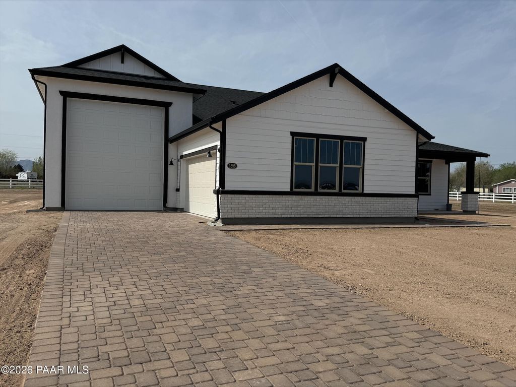 Photo of 1395 Connor Avenue, Chino Valley, AZ 86323 (MLS # 1080715)