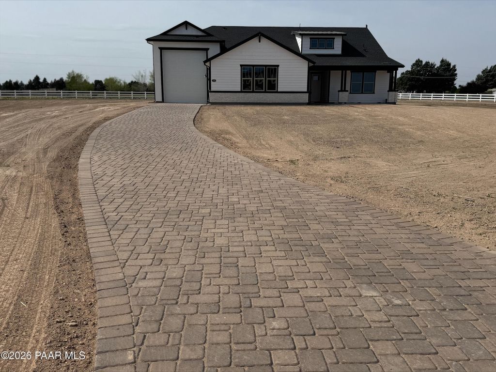 Photo of 1395 Connor Avenue, Chino Valley, AZ 86323 (MLS # 1080715)