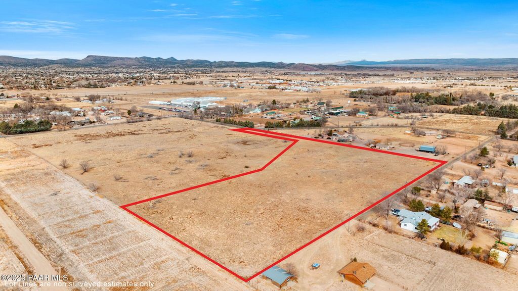 Photo of 2 Red Cinder Road, Chino Valley, AZ 86323 (MLS # 1079592)