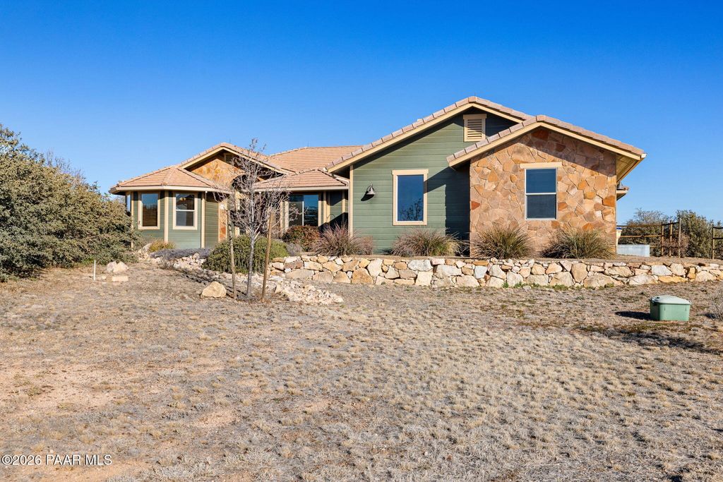 Photo of 18455 N Doric Way, Prescott, AZ 86305 (MLS # 1079358)