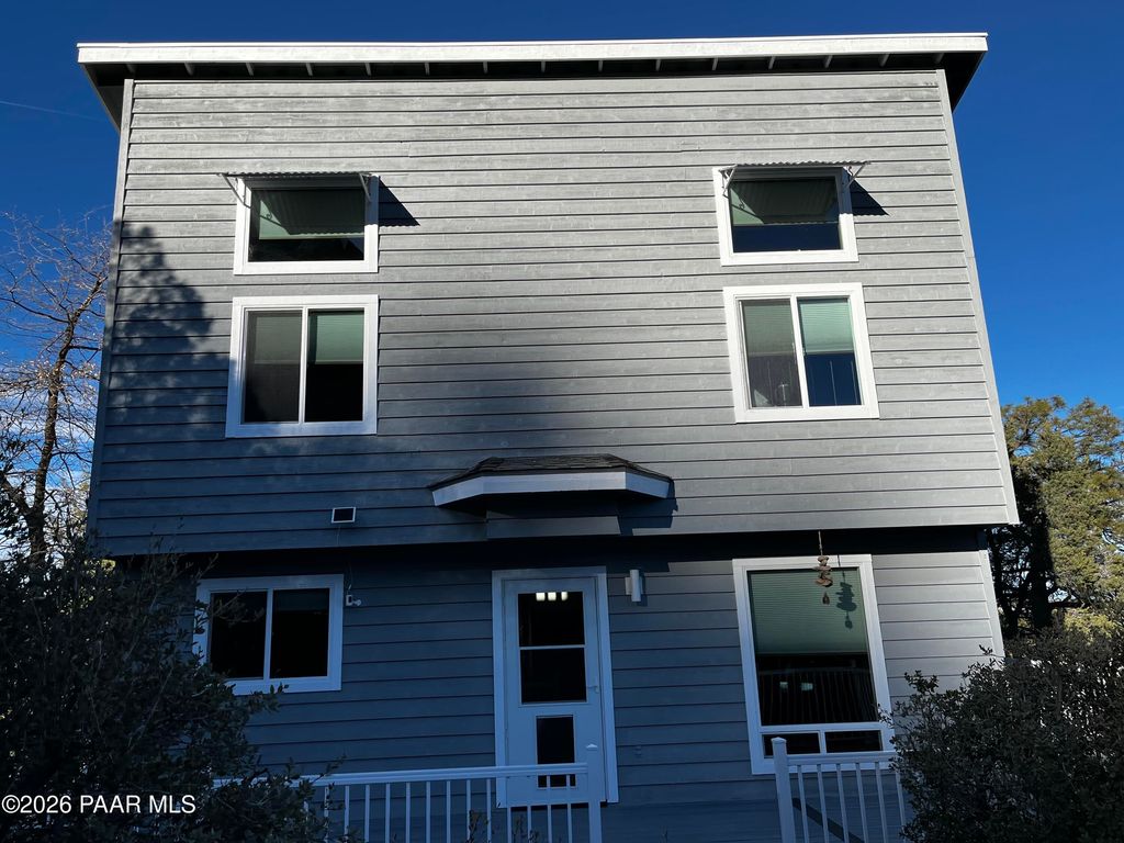 Photo of 2285 W Thumb Butte Road, Prescott, AZ 86305 (MLS # 1079436)