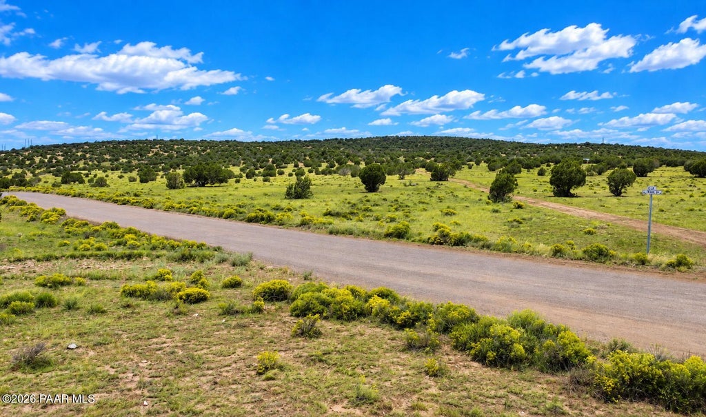 Photo of 359 Fort Rock Road, Seligman, AZ 86337 (MLS # 1085510)